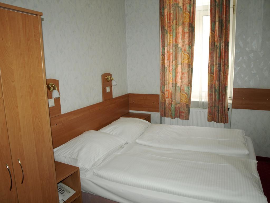 Hotel Stalehner Bécs Szoba fotó