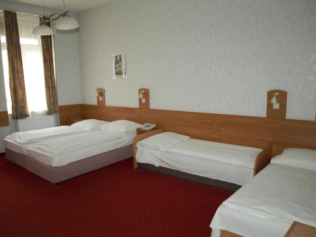 Hotel Stalehner Bécs Szoba fotó