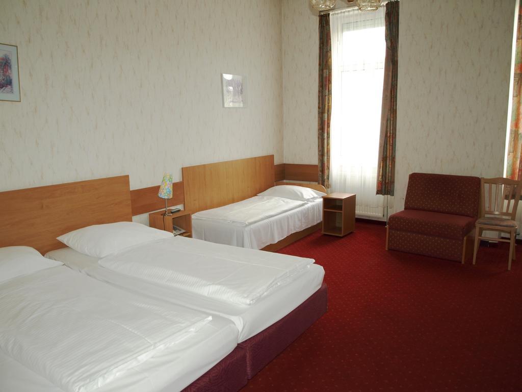 Hotel Stalehner Bécs Szoba fotó