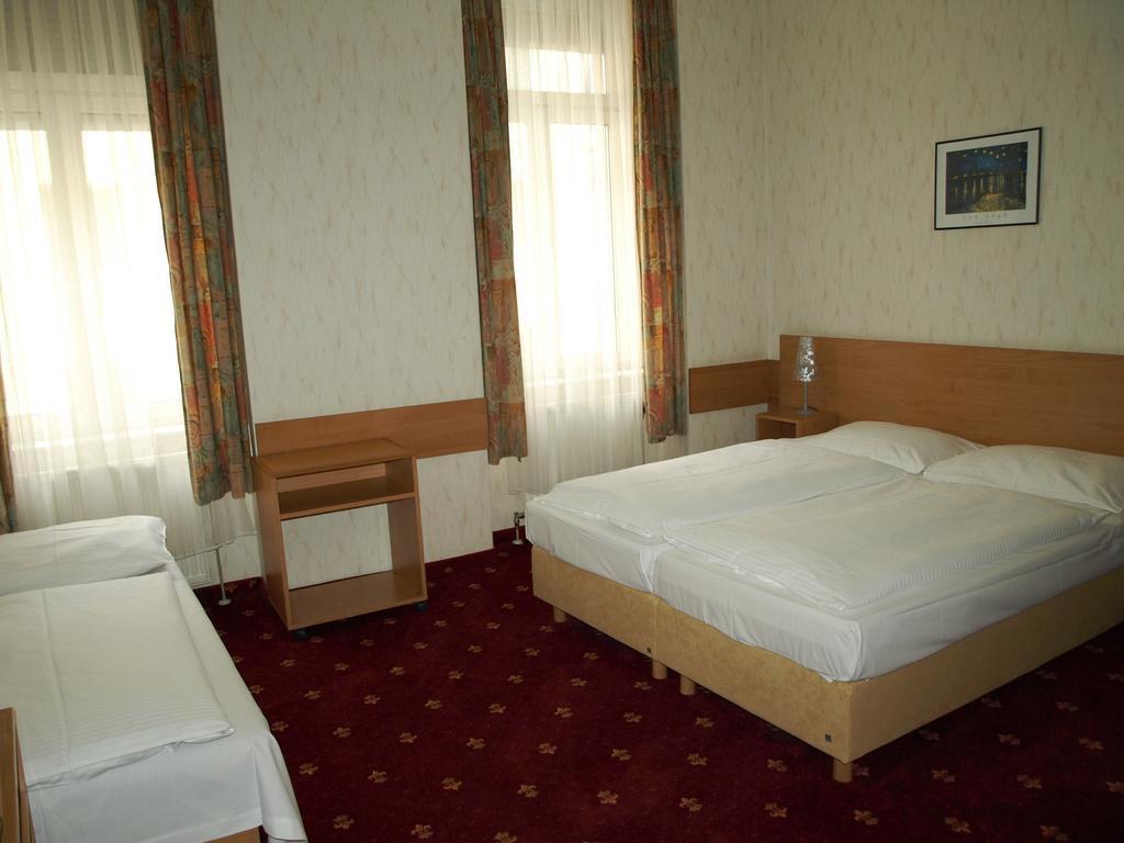 Hotel Stalehner Bécs Szoba fotó